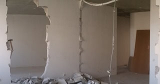 Демонтаж стен в квартире в Красном Сулине – цена от 715 рублей. - Сварной-Крл